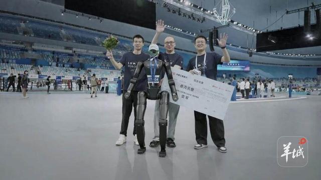 全球亚军！深圳宝安这个机器人太会跳了