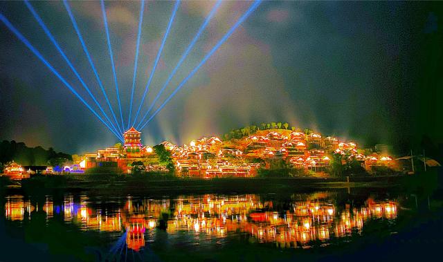 入城即入戏！金堂“五凤溪·龙吟天城”启幕，村糖会同步撩动消费力