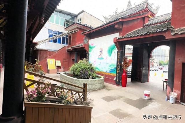 成都北门外超级精巧的古寺，越来越多的人前往，地铁直达!