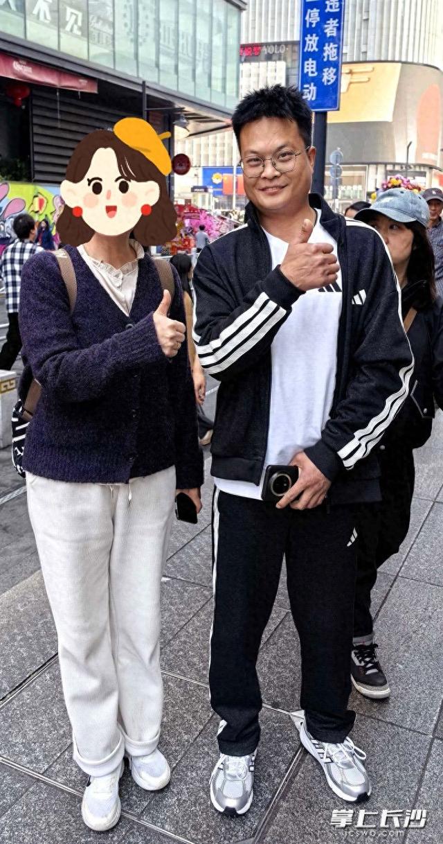 纵身一跃，河南游客长沙勇救落水女童