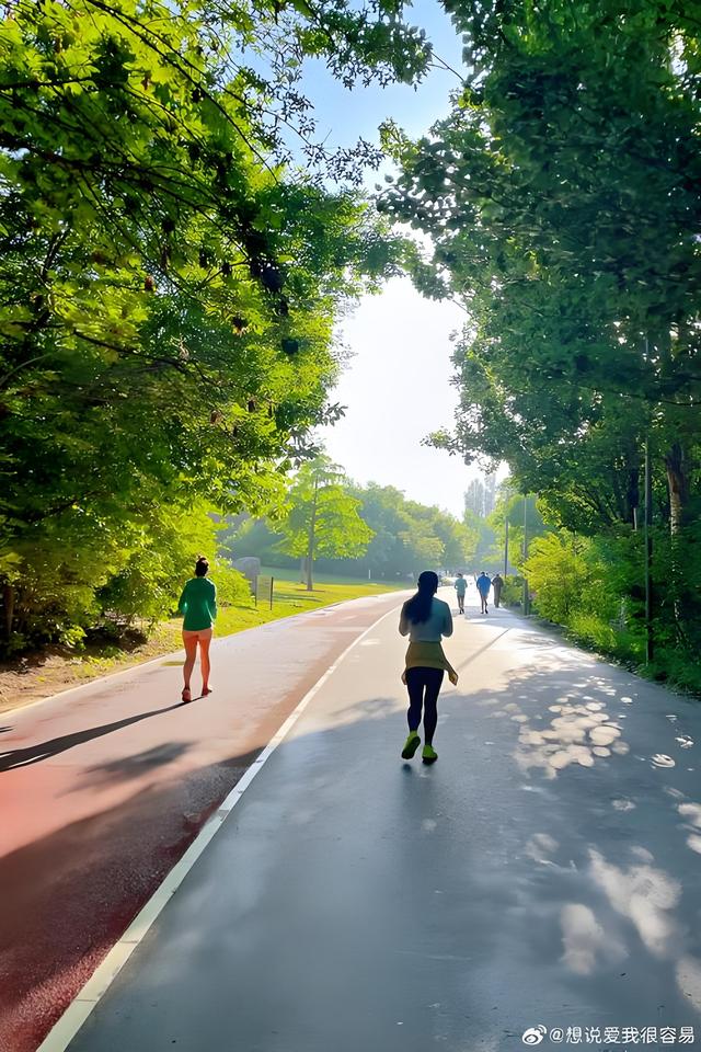 跑步出现这4个信号？别硬撑，赶紧歇！