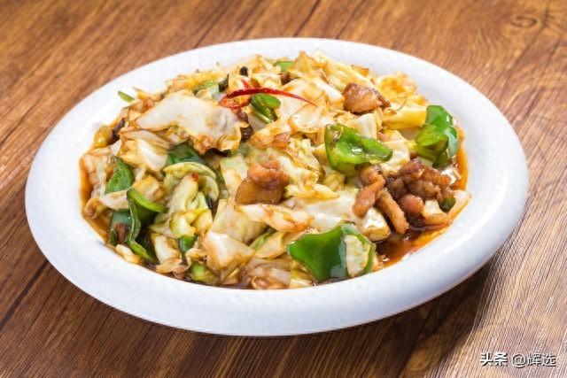 肉沫炒白菜，这道家常菜，藏着多少人的温暖记忆