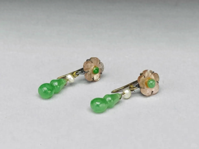 糟糕，是心动的感觉！又被故宫里的翡翠耳环种草了！