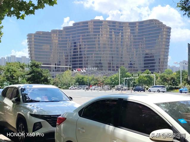 三线城市商丘市中心城区第一个也是唯一个五星级酒店信华建国酒店