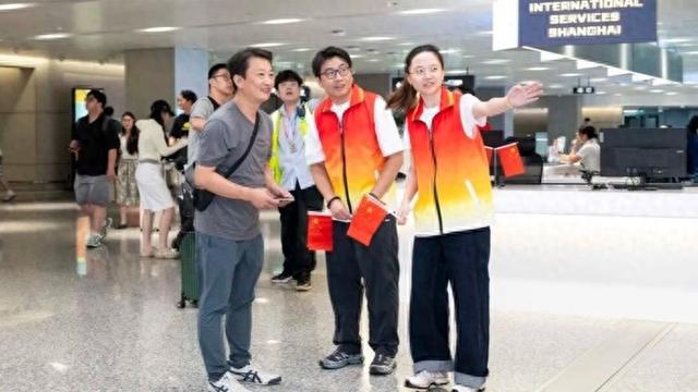 上海机场青年外语志愿服务团队上岗，助力上海打造中国入境旅游第一站