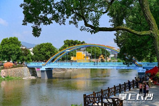 组图丨彩虹桥扮靓南川河