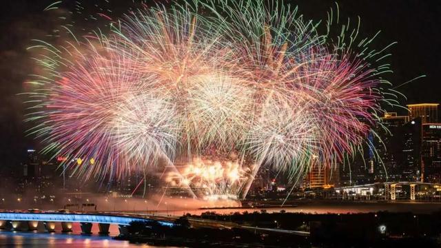 璀璨双节：澳门金沙中秋国庆焰火盛典