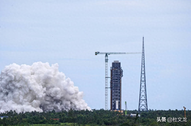 长十系留点火试验成功，建立“天梯”基础，中国距登月更近一步