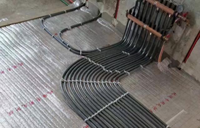 地暖回水管不热原因及解决方法（地暖进水热回水不热是什么原因终于找到源头了）