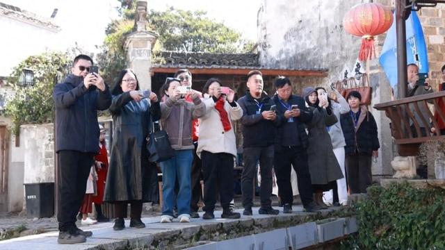 海外华文媒体打卡泾县：这是一本值得全球共读的“泾县读本”