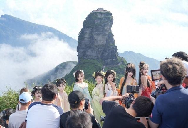 梵净山：“妆造旅拍”撬动文旅消费新市场