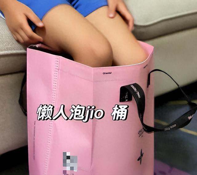 国庆节游乐园慌了！门票甩卖还亏钱，国产平替崛起，主题乐园遇冷