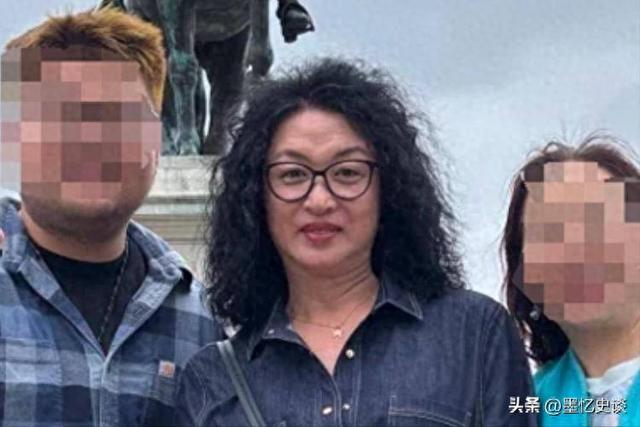 面相变了！拒绝道歉，“逃往”法国，57岁金星满脸褶子胸都小了