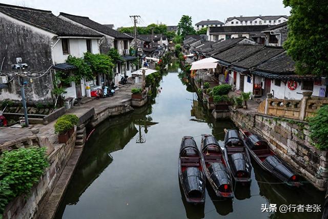 水乡绍兴最美的一座桥，八百年历史的古代立交桥，鲁迅先生走过？