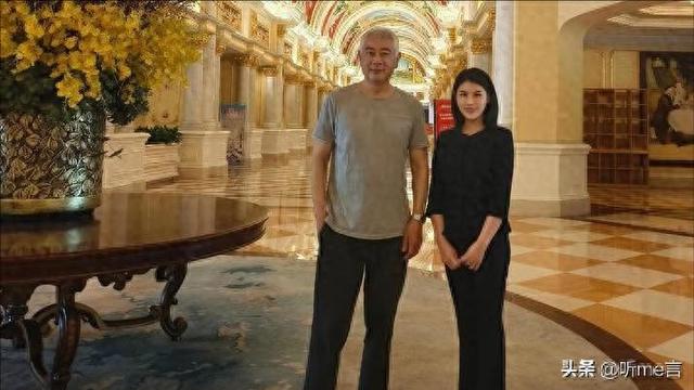 影帝影后“抱团”养老，暧昧23年不婚，谁也没捅破最后一层窗户纸