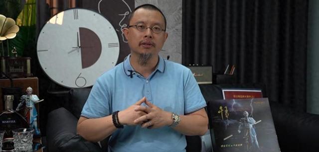 ��ʿ�ٶԻ��ӱ��Ļ�ѧ�߳�ΰ��Ϊ�����й��ֱ������й����¶�Ŭ��