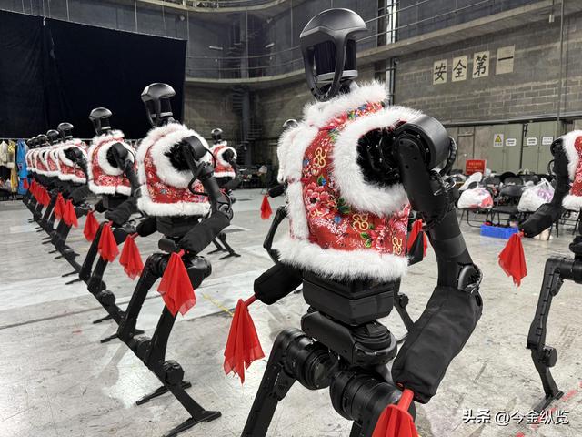 一落千丈！人形机器人订单35亿，交付不足千台，尴尬生意谁买单？