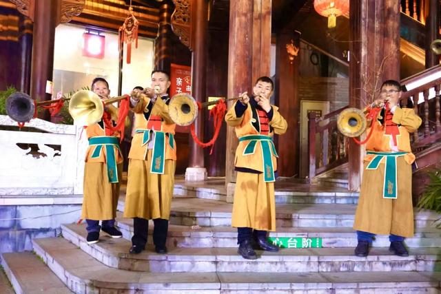 快看！凤冈唢呐、威风锣鼓、中幡……上演了