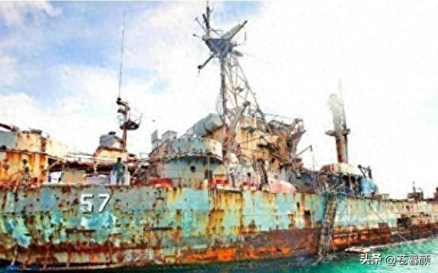 趴在中国仁爱礁9000多天的菲律宾军舰，如今已经再也拖不走了！