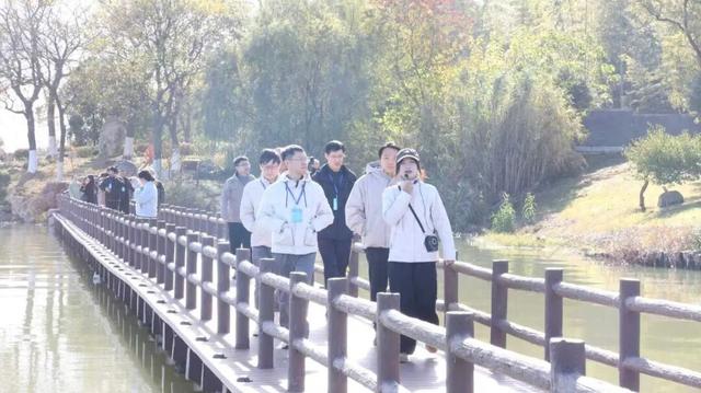 长三角网络名人走进平天湖风景区