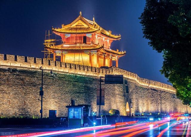 湖北省的一座黑马城市，被称为下一个“武汉”，交通优势不输郑州