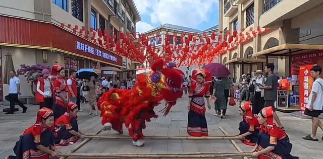 提振消费进行时 | 全国首个“海丝文化+非遗+月饼”文旅街区开街