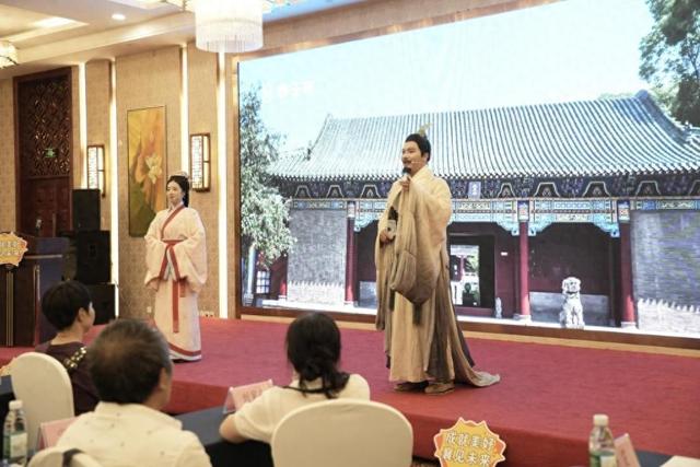 襄阳文旅推介会走进成都