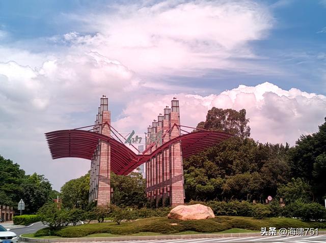 南海仙湖旅游度假区