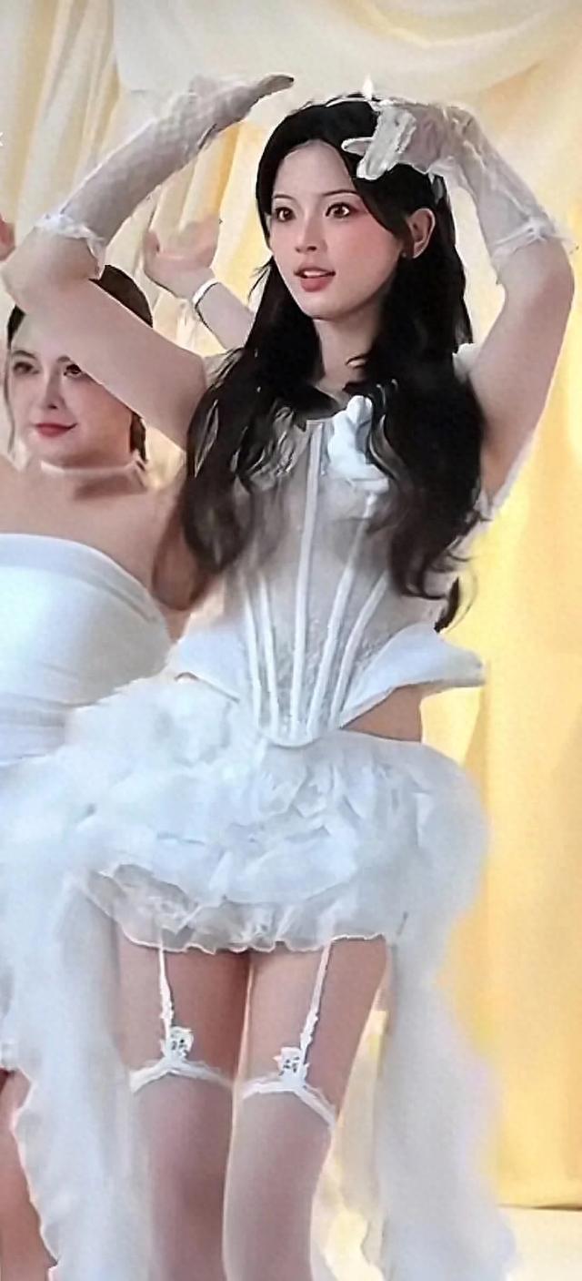 明明穿着性感的衣服，为什么却感觉一点也不性感？