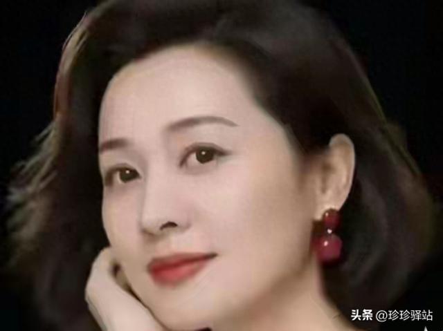 男人搞定50岁女人最好方法，喂饱了她3个需求，她就会主动依赖你