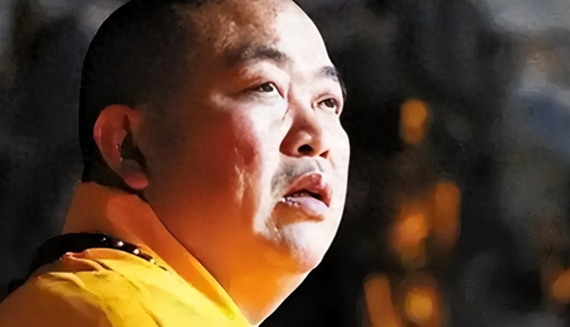 越扒越猛！释永信在少林寺有多爽，你根本想不到！难怪佛协再痛批