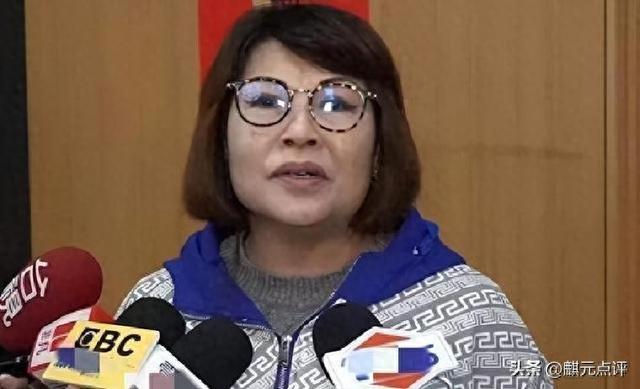 不再遮掩！死里逃生的郑丽文，猛然调转枪口矛头指向统派阵营