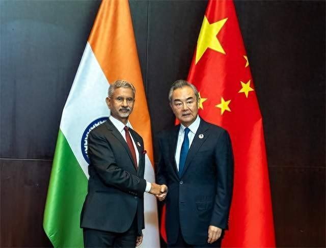 印度，最近为何急着找中国谈边界？现在才懂毛主席当年多高明！