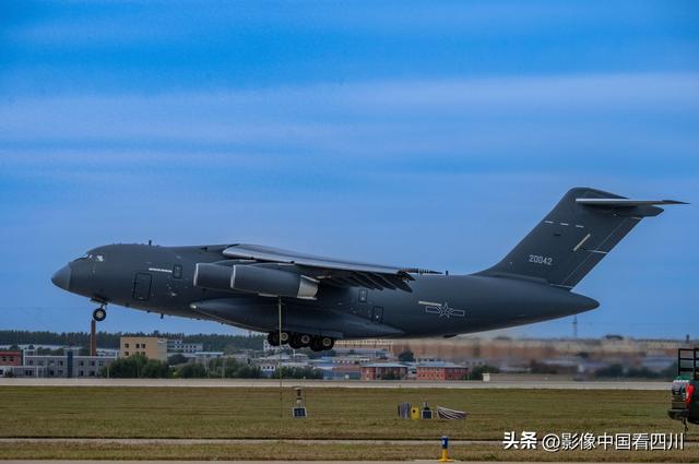 吉林长春：长春航空展上的大国重器
