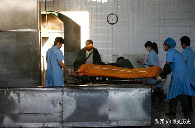 中国将迎来前所未有的死亡高峰，专家得出答案：是这些因素导致的