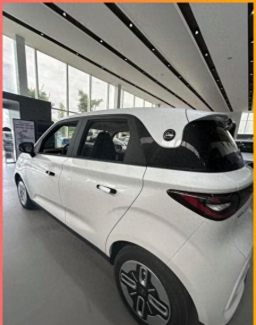 奇瑞打响第一枪！QQ正式上市	，只要5.99万，一代经典回归！