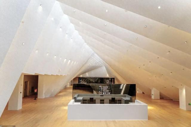 不想千篇一律，古镇都开始“养”自己的交响乐团了？