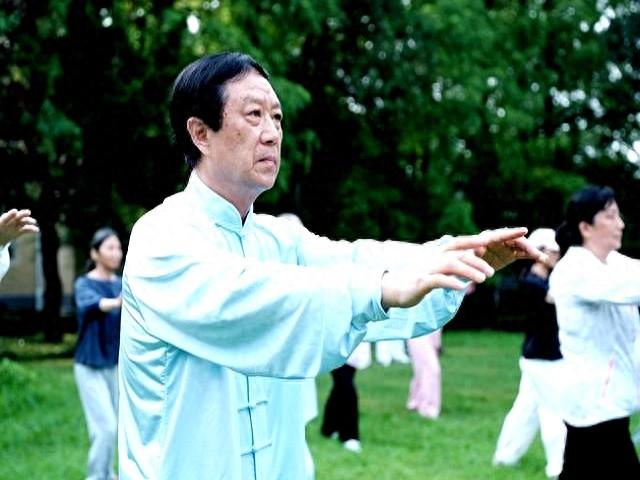 太极拳劲路的感知能力—— 从 “身体松透	” 到 “意念引领” 进