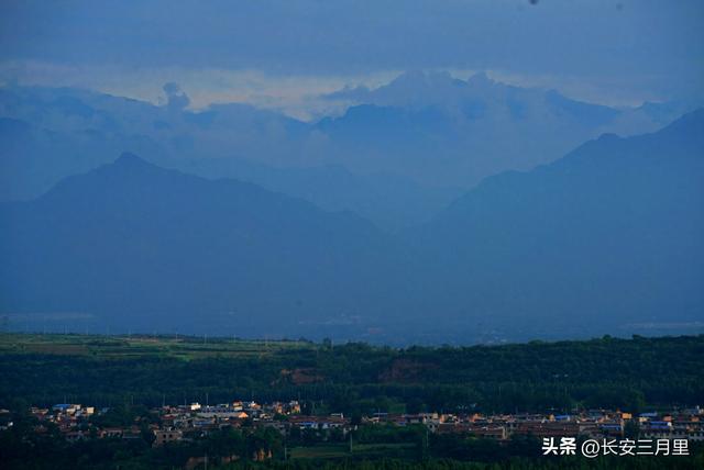 少陵原上杜公祠