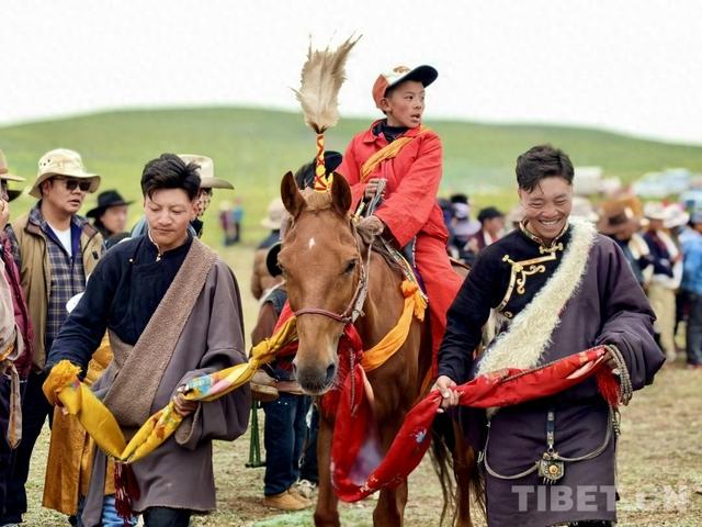 西藏安多县举行第二届怒江源生态文化活动