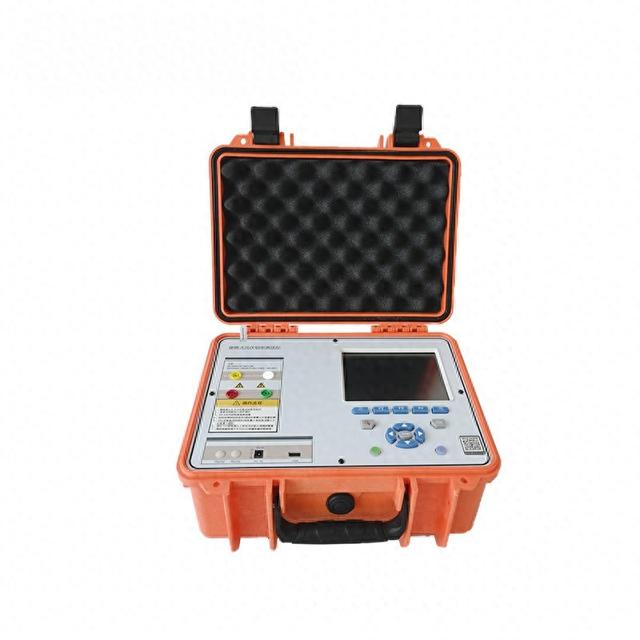 智能光伏优化器（灵珀 LPIV30高精度 IV 检测仪）