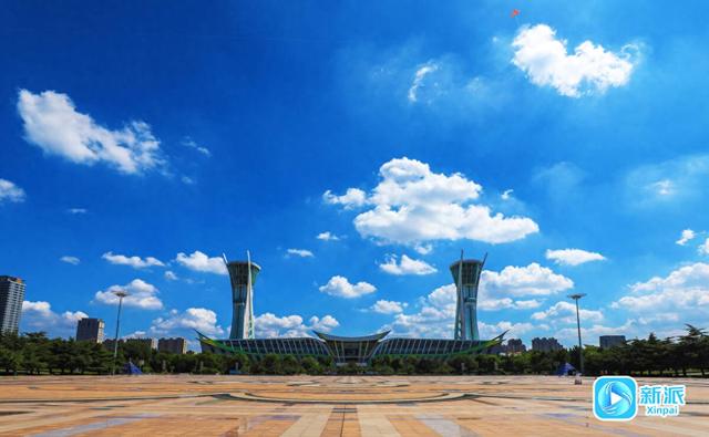 美出天际的市人民广场——令人骄傲的潍坊风景！