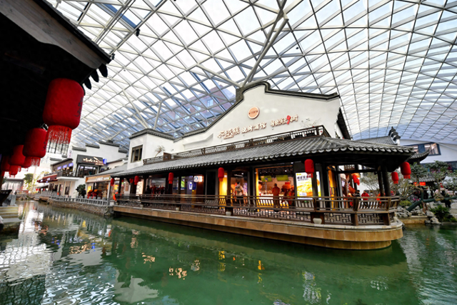 砂之船（银川）奥莱江南水街开街迎客