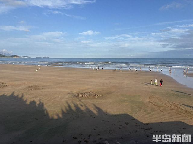 海边漫步过周末