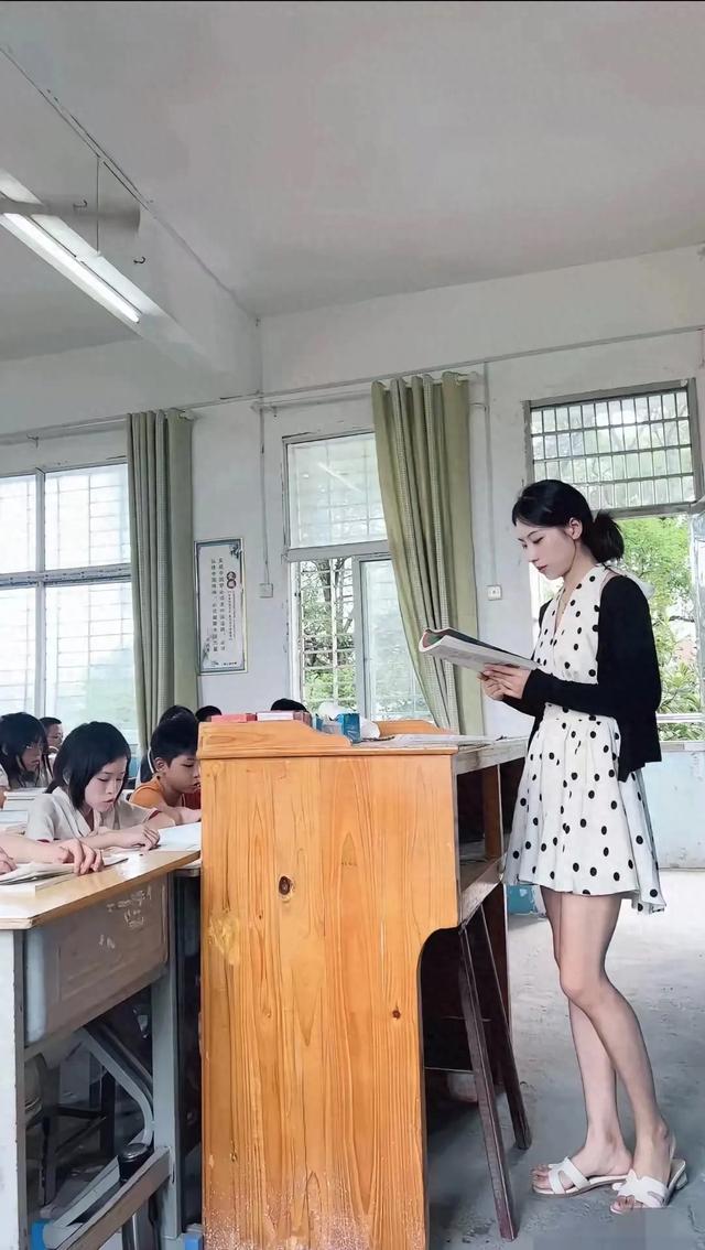 一个硕士研究生告诉我，大学导师普遍把利益看的重