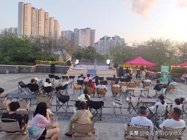中国阳明文化园衡南云轩：群众大舞台 路边音乐会清凉来袭