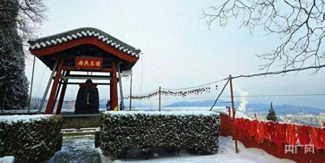 雪落古刹 潭柘寺戒台寺定格北京2026初雪风光