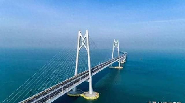 李嘉诚套现228亿美金时，他把虎门大桥300亿过路费裸捐