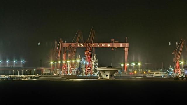 076舰开始弹射小车，离海试不远了，中国海军战略布局转变
