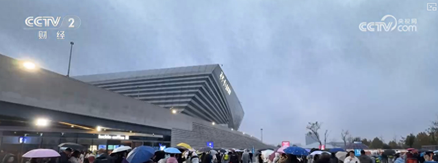 周周有演出、月月有大戏！“真金白银”优惠带旺人气 文化消费增长势头强劲